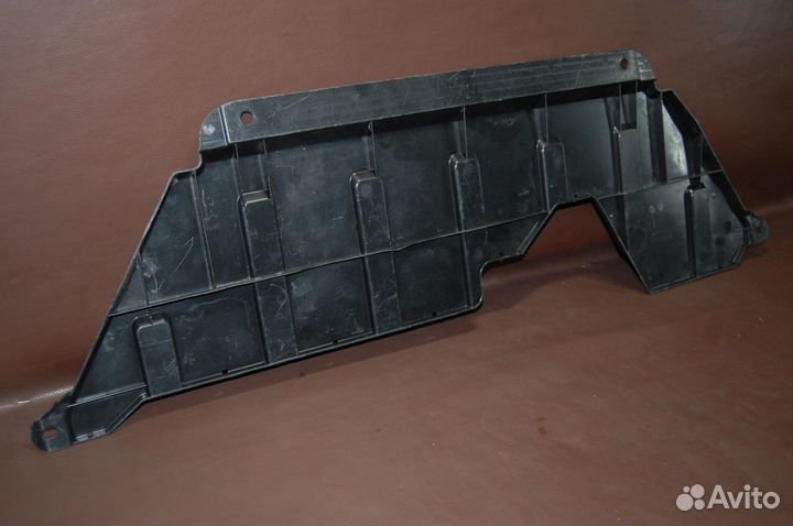 Защита двигателя пластиковая-Mitsubishi Outlander