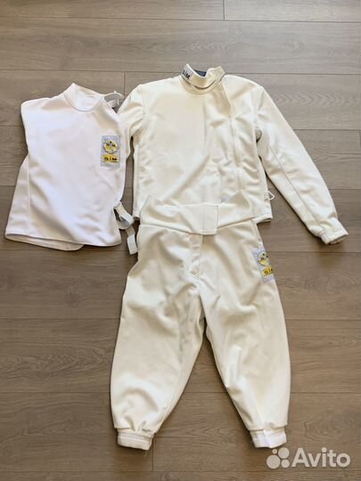 Комплект детской амуниции для фехтования STM 350N