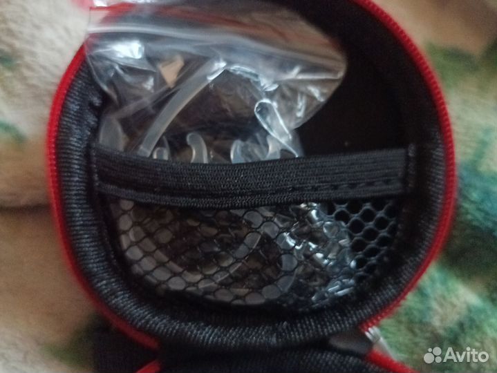 Беспроводные наушники