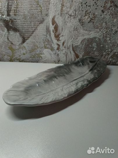 Подставки перо и лист