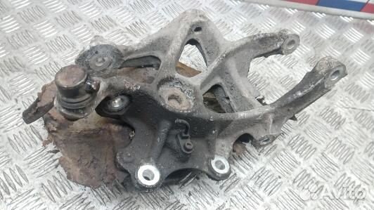 Ступица задняя левая citroen C5 2 (8NK19LZ01)