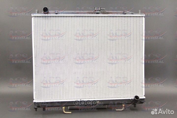 Радиатор охлаждения mitsubishi Pajero