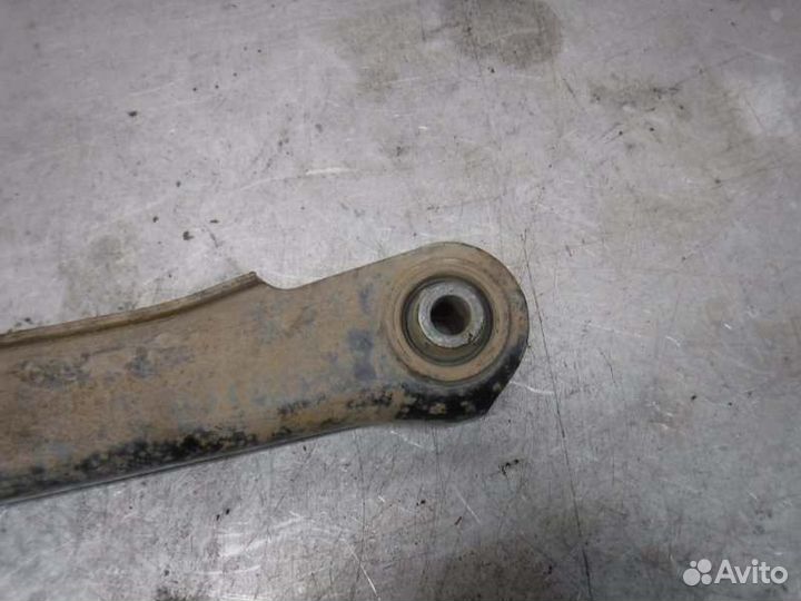 Рычаг поперечный задний правый Mitsubishi Lancer