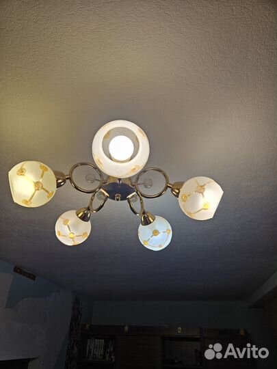 Люстра потолочная бу