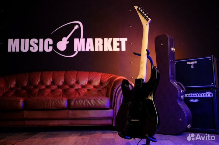 Электрогитара Jackson + Запасной комплект струн