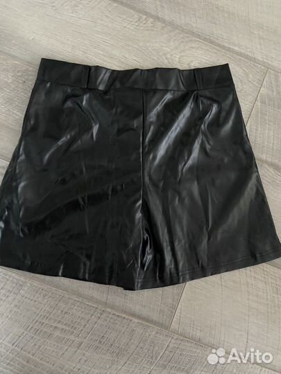 Шорты кожаные
