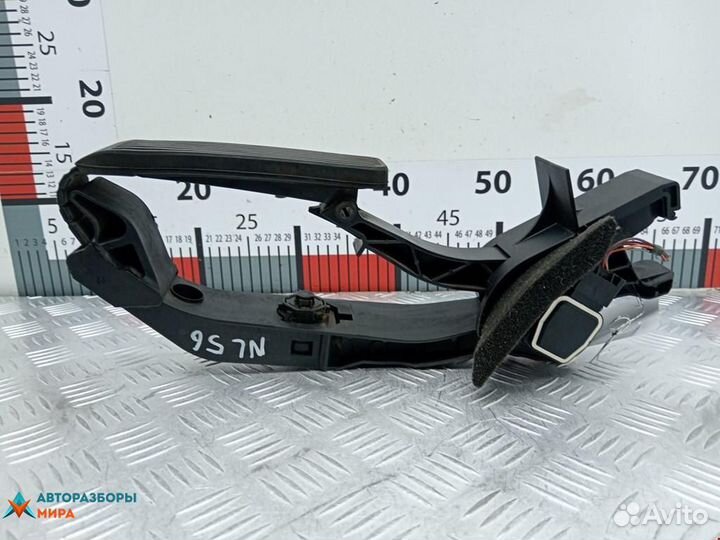 Педаль Mercedes-Benz E-Класс W211/S211 2004