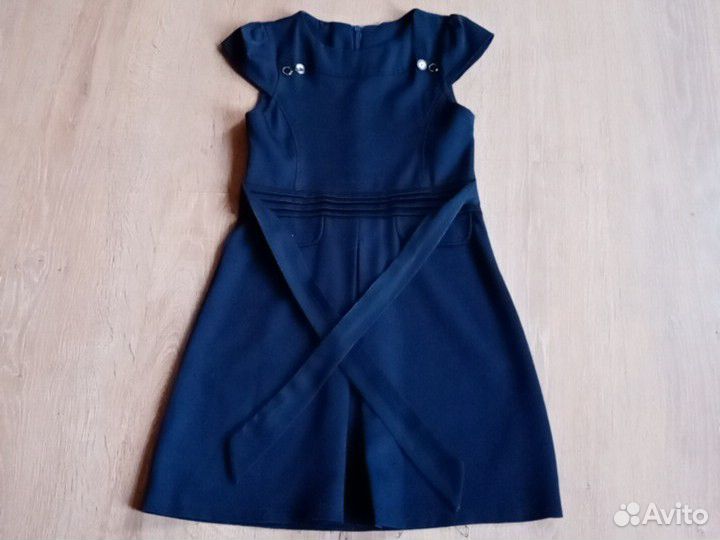 Школьная форма для девочки в хорошем состоянии