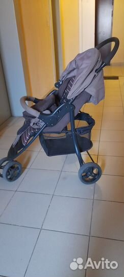 Прогулочная коляска