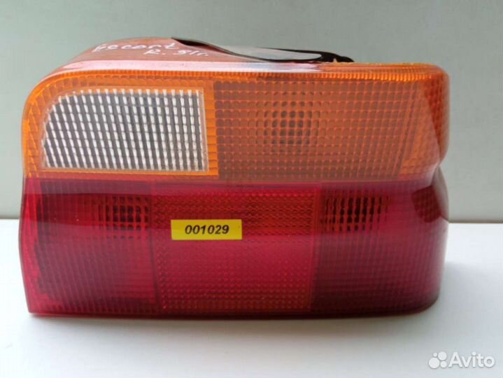 Фонарь задний правый Ford Escort 4
