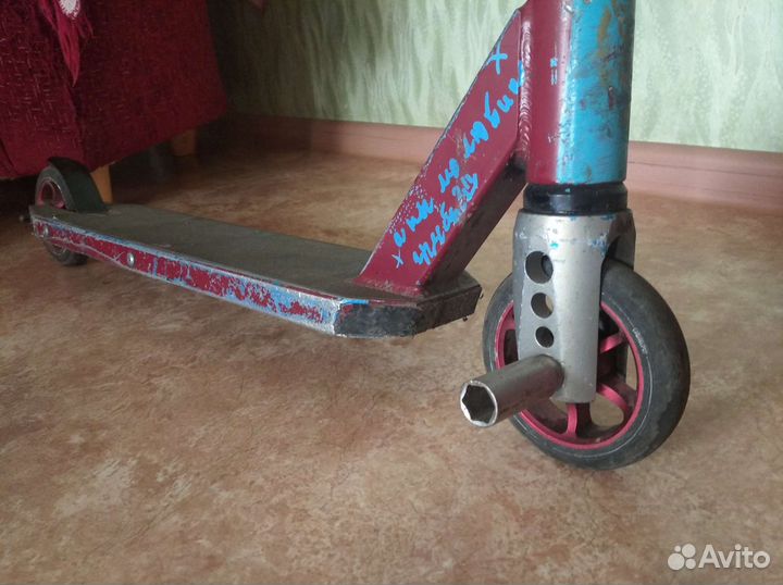 Трюковой самокат tech team duker 303