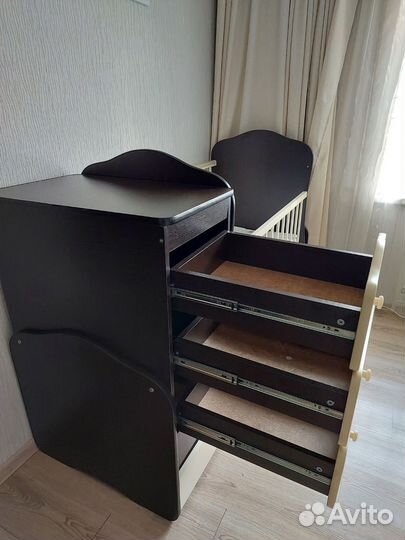 Детская кроватка трансформер с маятником