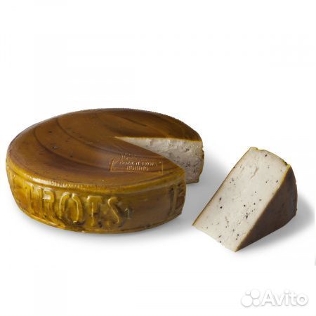 Сыр убриакон выдеражанный В красном вине