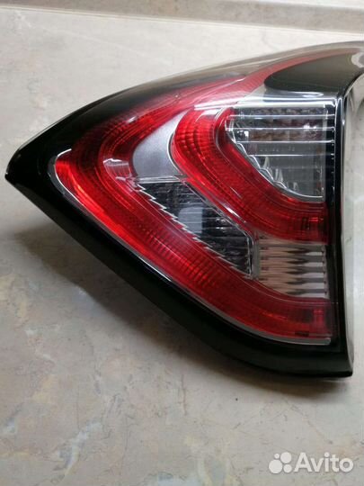 Фонарь задний Nissan Murano