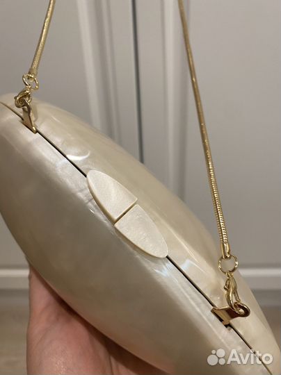 Клатч перламутровый Zara