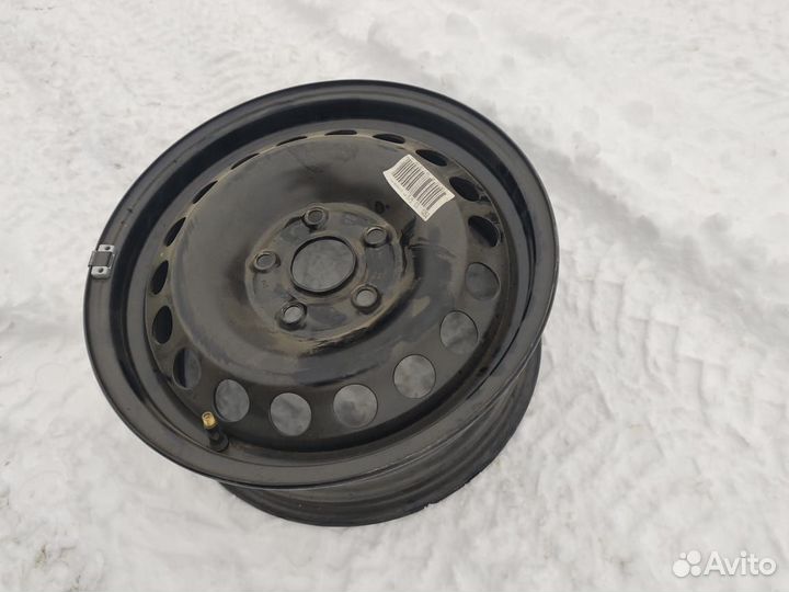 Новый штампованный диск VW / Skoda 5x112 R15 1 шт