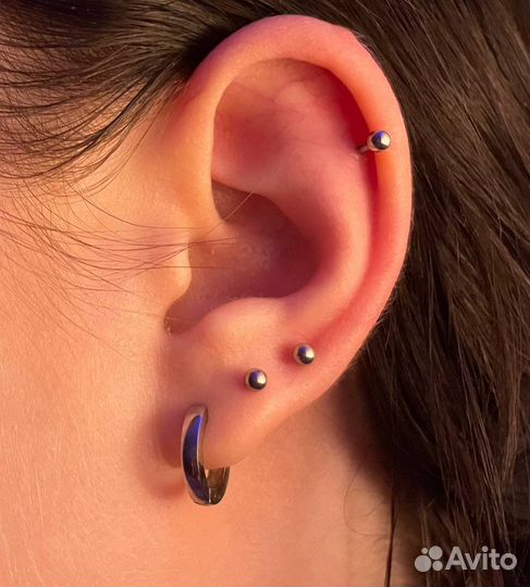 Модель на пирсинг