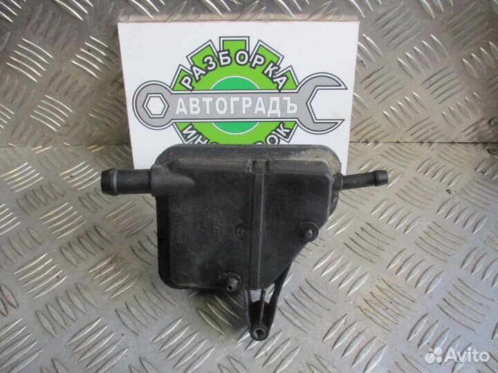 Бачок гур Volkswagen Golf 4 1998г