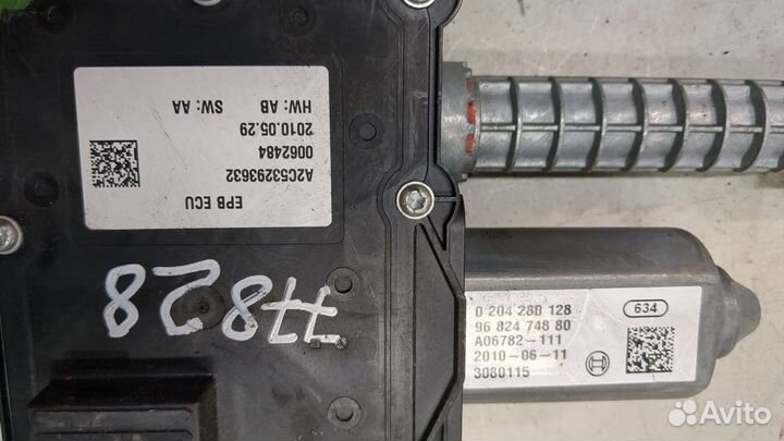 Электропривод ручного тормоза Peugeot 5008, 2010