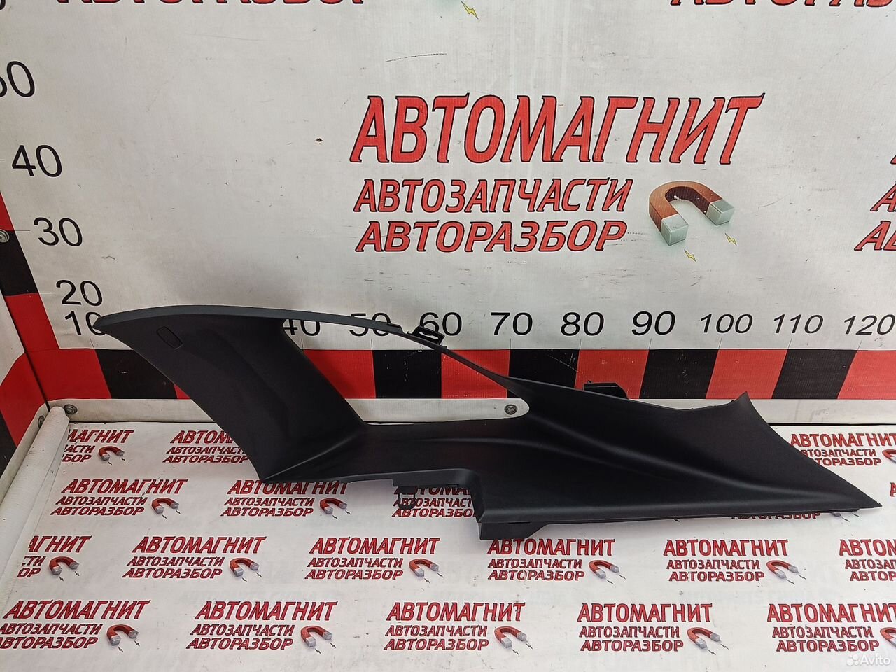 Обшивка стойки задняя правая Ягуар Ф-пайс