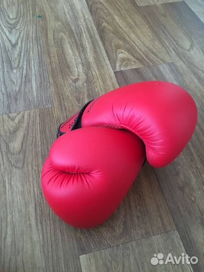 Боксерские перчатки 8 OZ Outshock Decathlon