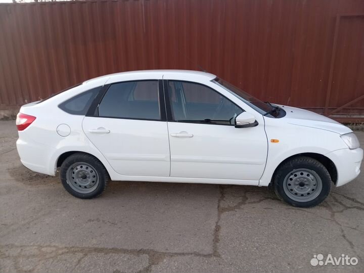 LADA Granta 1.6 МТ, 2014, 170 000 км