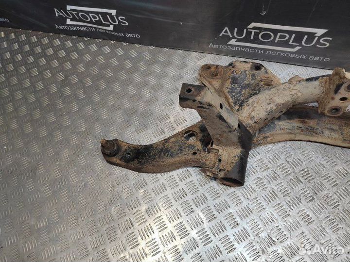 Подрамник передний Mazda Premacy 2.0 FS 2002