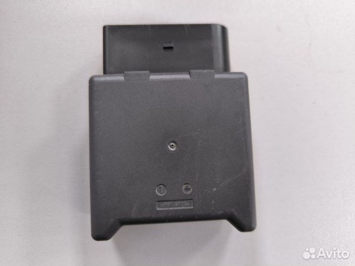 Блок управления топливным насосом Skoda Octavia А7