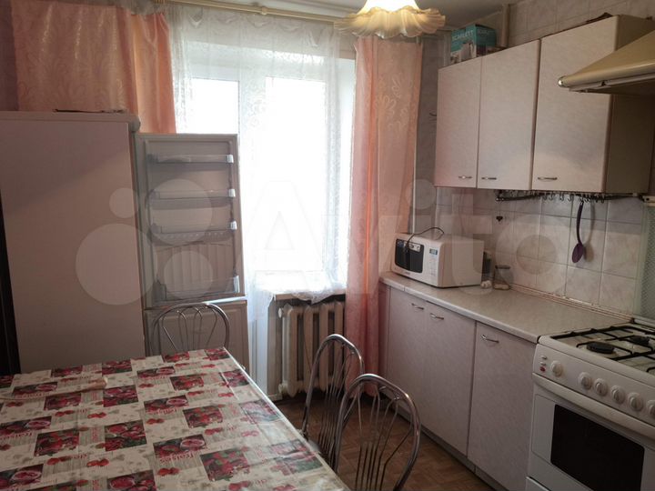3-к. квартира, 68 м², 1/10 эт.