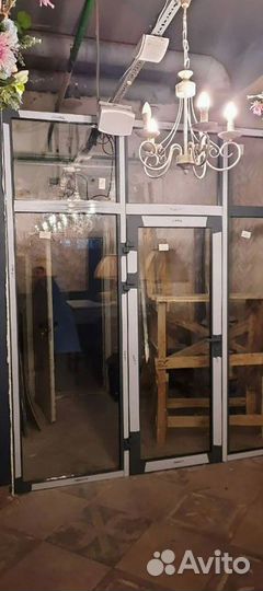 Пластиковые окна двери лоджии