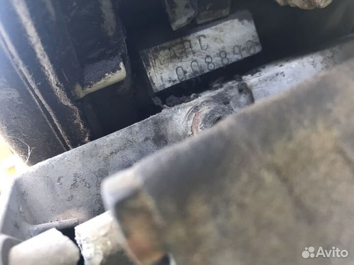 Навесное на двигатель Аudi S8 Д2 /4.2л