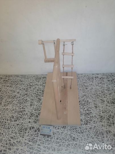 Игровая площадка для попугая