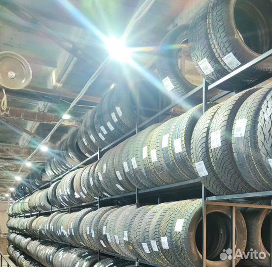 Bridgestone Dueler H/P Sport 235/55 R17 99M