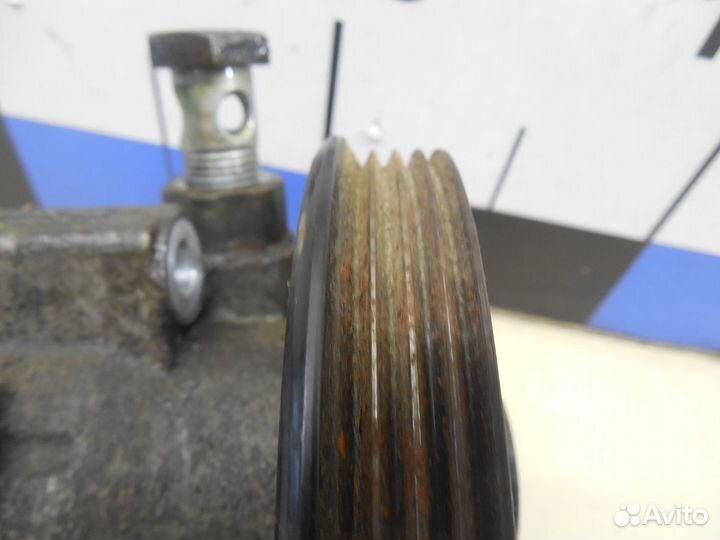 Б/У Б/У Насос гидроусилителя 96837813 opel