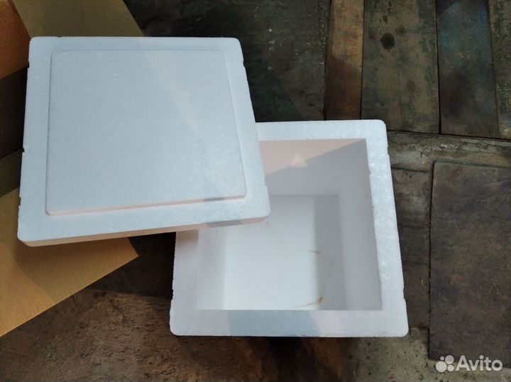 Термоконтейнер из пенопласта