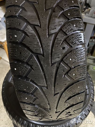 Hankook Winter I'Pike 215/65 R16 98T