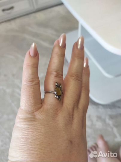 Серебряное кольцо