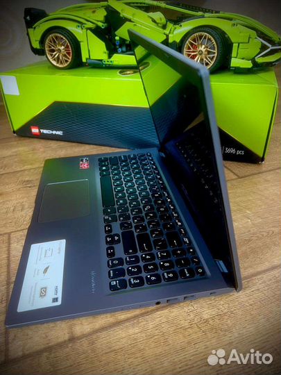 Новый asus Ryzen 3500U 8gb SSD512gb FHD