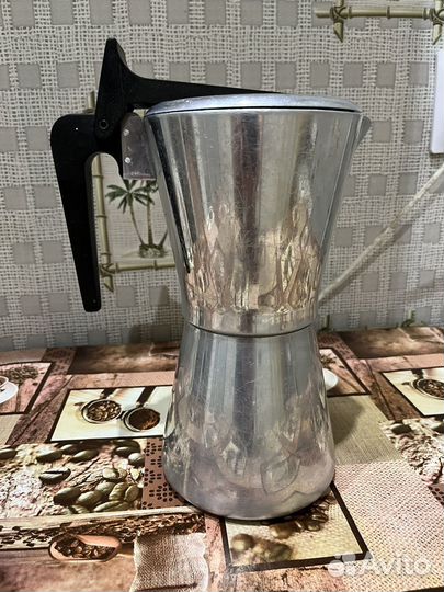 Гейзерная кофеварка