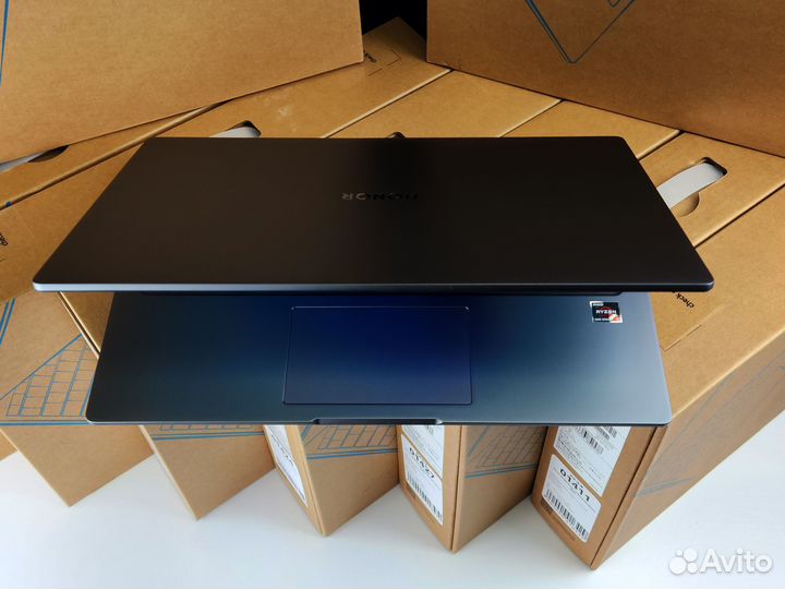 Ноутбуки Honor MagicBook Ryzen 5 5500U IPS SSD