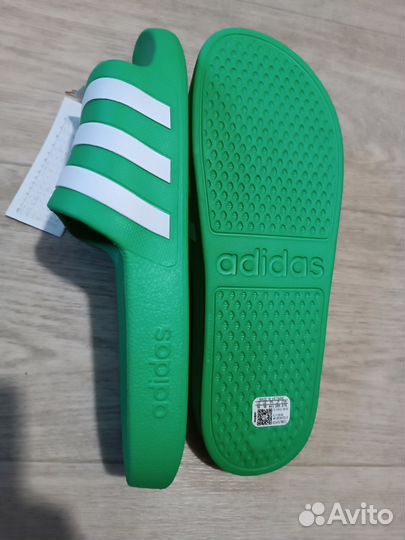Шлепки adidas