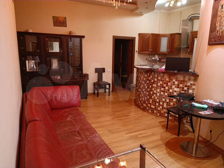 Комната 14 м² в 4-к., 4/8 эт.