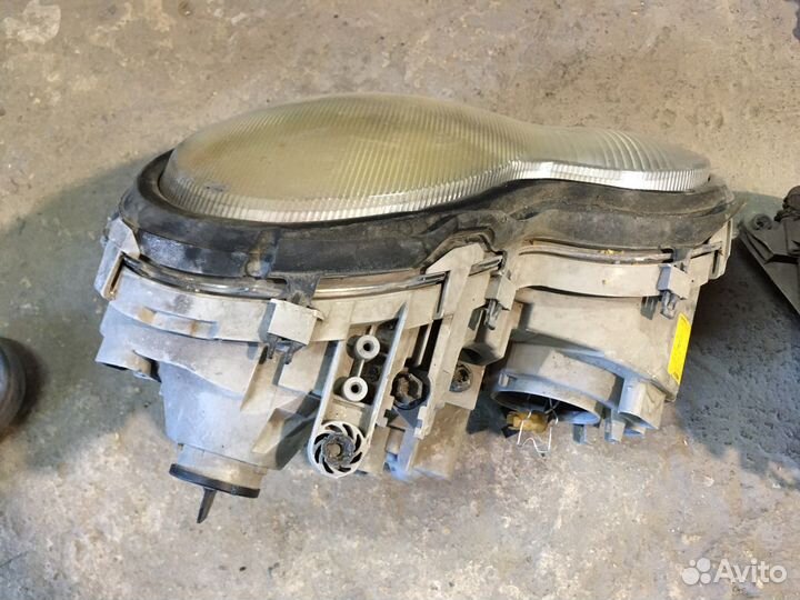 Фары Мерседес w203. Ксенон