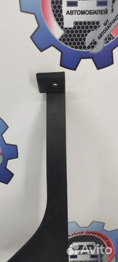 Обшивка багажника задняя правая Hyundai Solaris 1