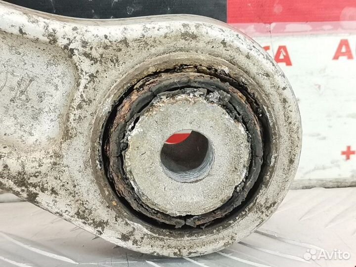 Рычаг задний правый Audi Q7 4L 2009 7L0505323A