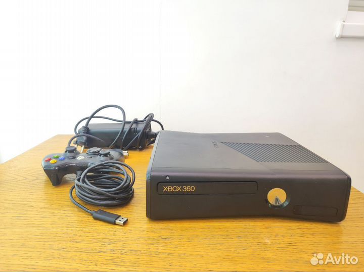 Xbox 360 4Gb Slim