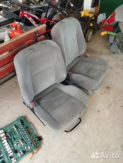 Chevrolet lacetti передние сиденья