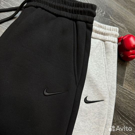 Спортивные штаны Nike тёплые