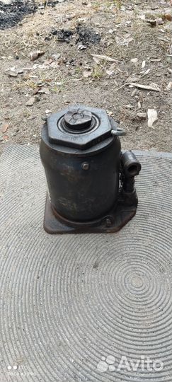 Домкрат для смотровой ямы