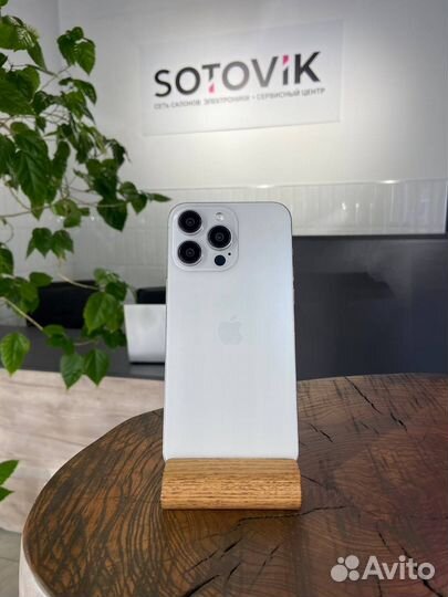 iPhone 15 Pro, 256 ГБ